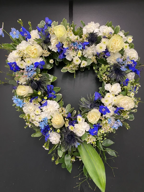 Heart-shaped Wreath - Image 3